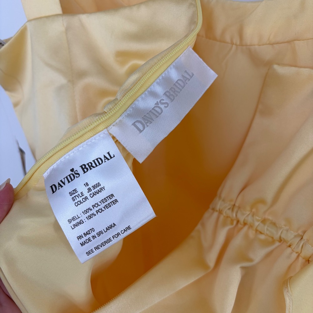 David's Bridal Girls Yellow Satin Baby Doll Gown Size 18 Dance Formal Bridesmaid - Picture 6 of 9
